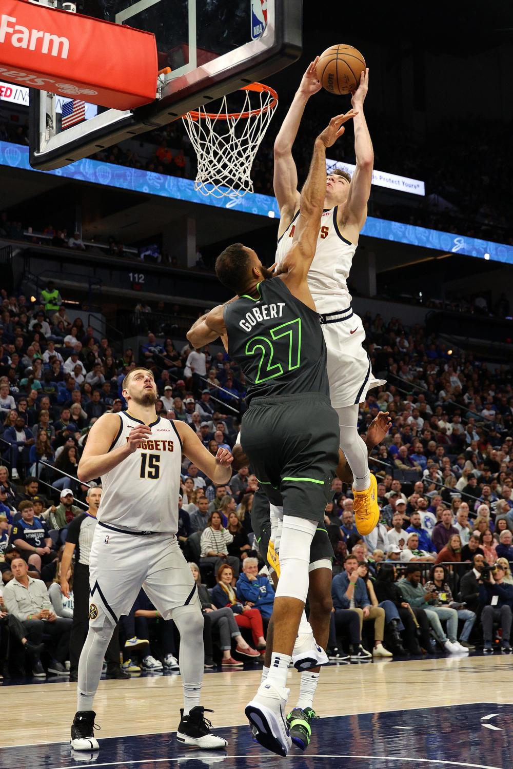 年女足世界 年女足世界