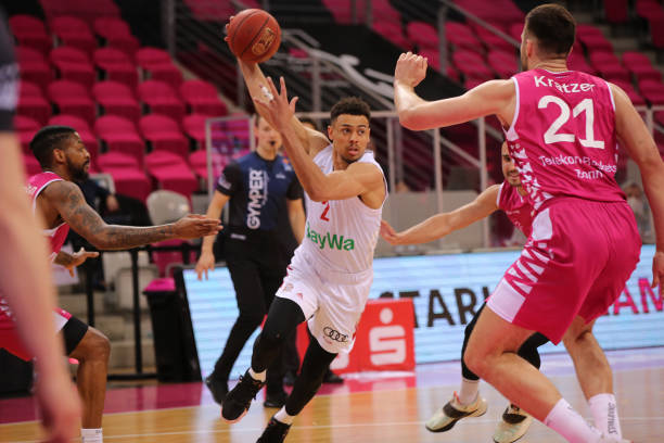 和广泛的球 和广泛的球